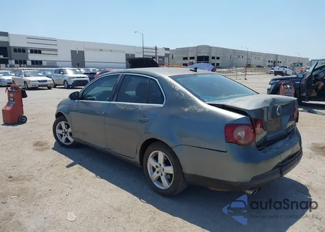 2009 Volkswagen Jetta Se/Sel z USA, uszkodzony, nr VIN 3VWRM71K49M012843